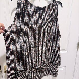 White House Black Market Printed Sleeveless Blouse